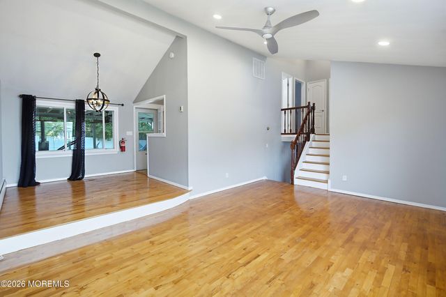 51 Haven Terrace, Parlin, NJ 08859