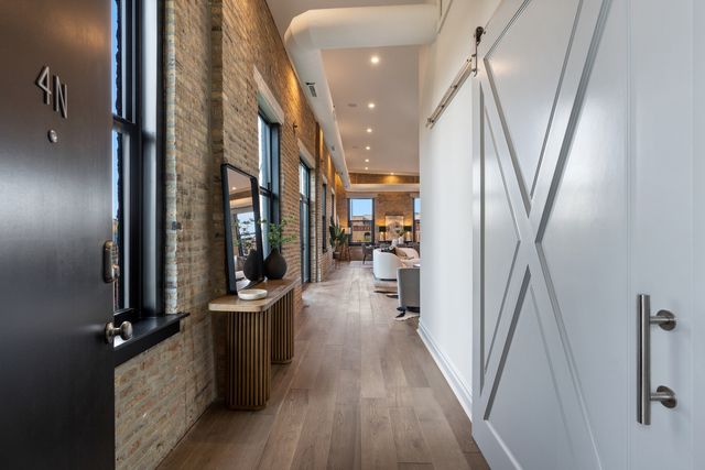 401 N Aberdeen Street 4N, Chicago, IL 60642