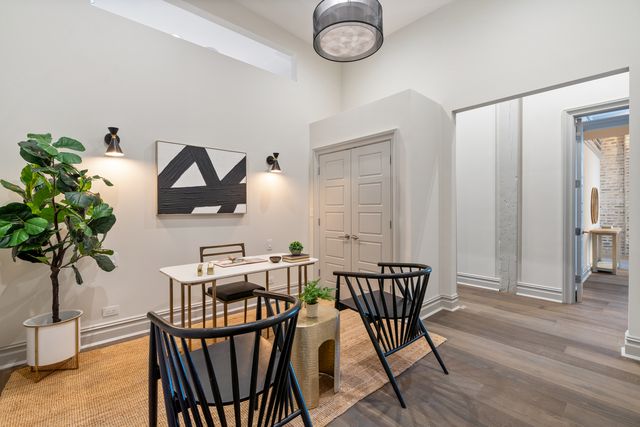 401 N Aberdeen Street 4N, Chicago, IL 60642