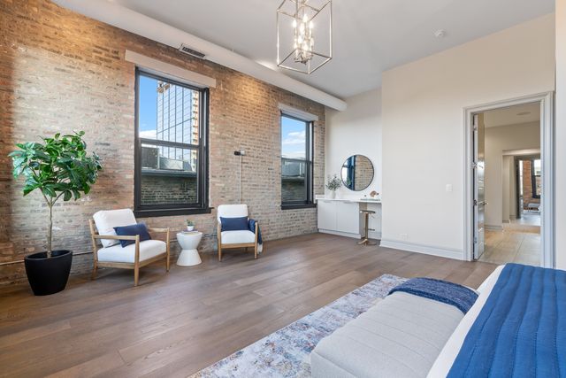 401 N Aberdeen Street 4N, Chicago, IL 60642