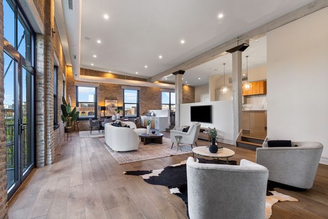 401 N Aberdeen Street 4N, Chicago, IL 60642
