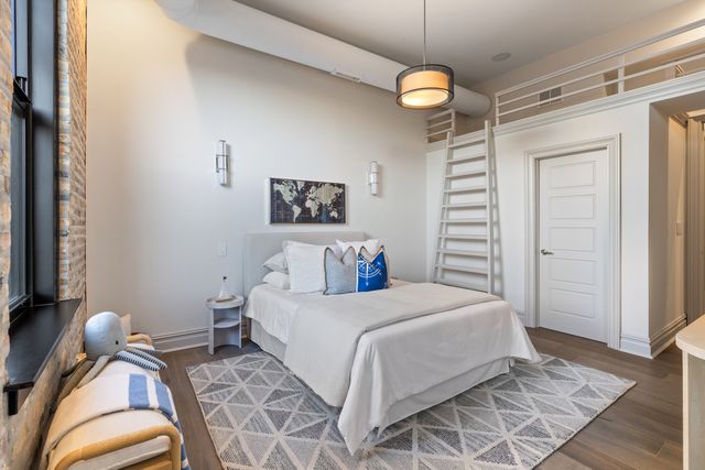401 N Aberdeen Street 4N, Chicago, IL 60642