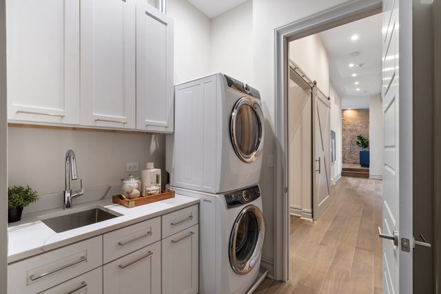 401 N Aberdeen Street 4N, Chicago, IL 60642