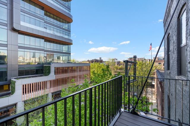 401 N Aberdeen Street 4N, Chicago, IL 60642