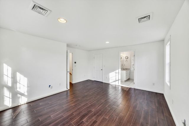 160 Algonquin Ave, Mashpee, MA 02649