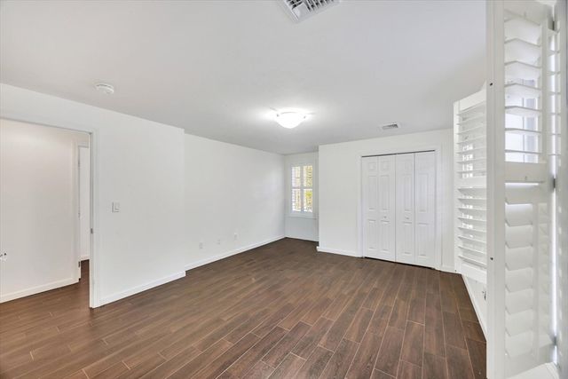 160 Algonquin Ave, Mashpee, MA 02649