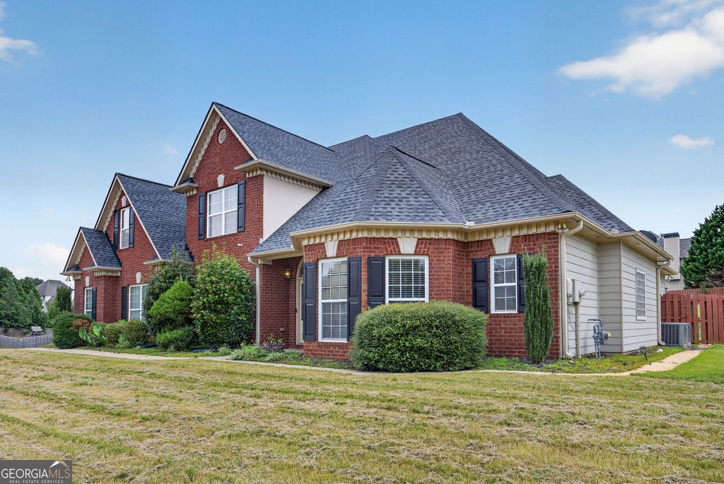 8100 Powhattan Court, Mcdonough, GA 30252 — photo 2