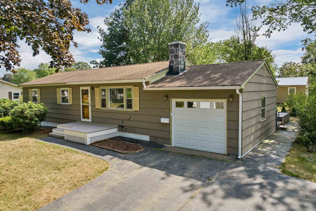 19 Suzanne Drive, Portsmouth, NH 03801