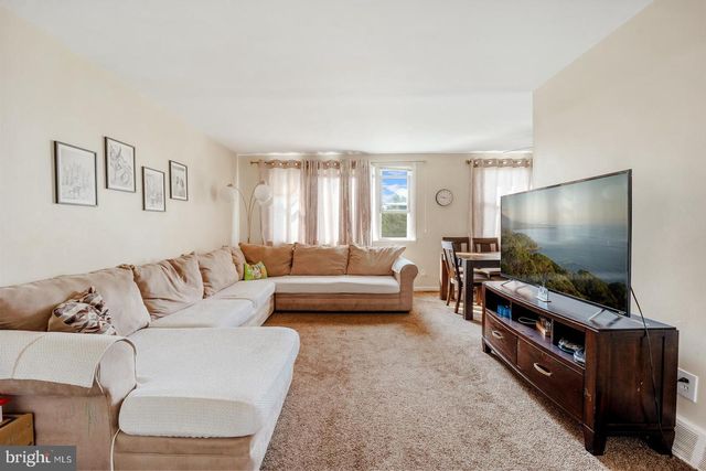 8728 GILLESPIE ST, Philadelphia, PA 19136