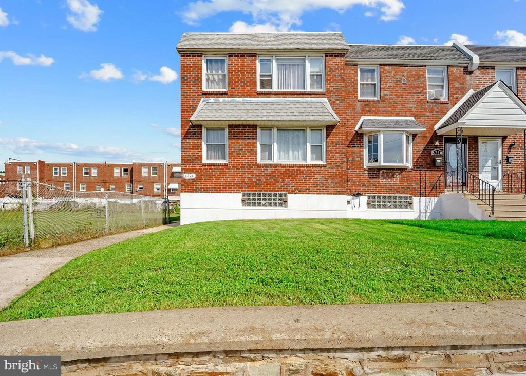 8728 GILLESPIE ST, Philadelphia, PA 19136