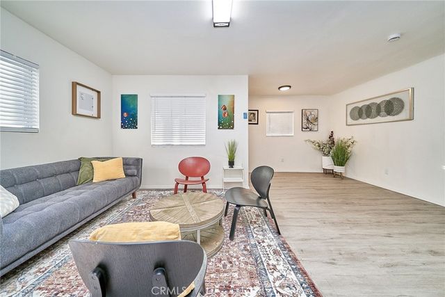 2420 Maine, Long Beach, CA 90806