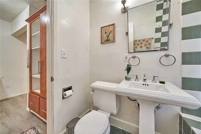 2420 Maine, Long Beach, CA 90806