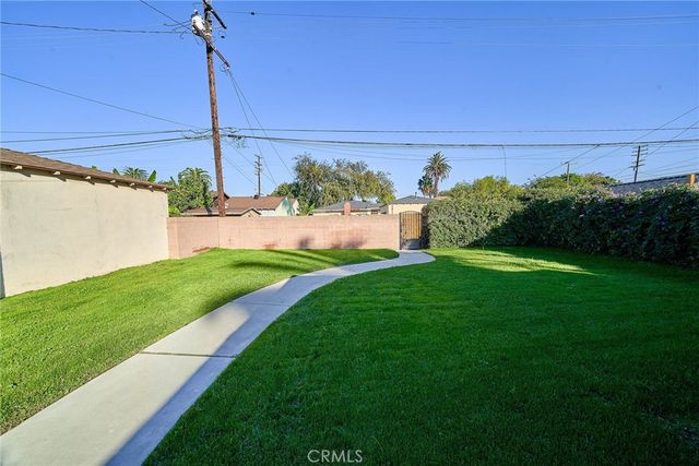 2420 Maine, Long Beach, CA 90806