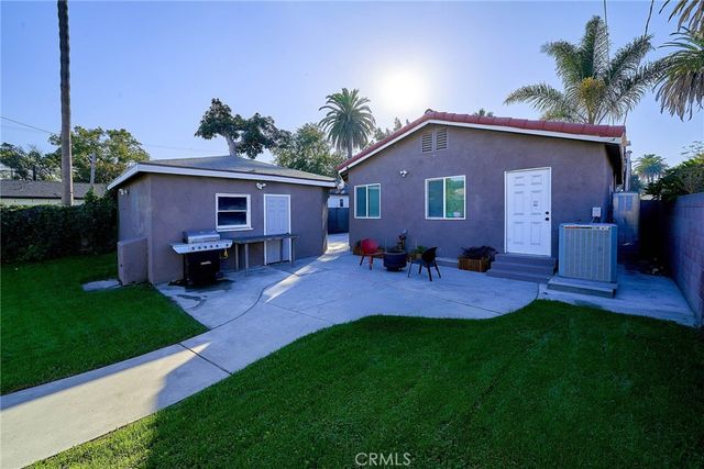 2420 Maine, Long Beach, CA 90806