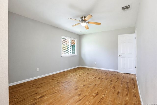 13930 Mission Valley, San Antonio, TX 78233