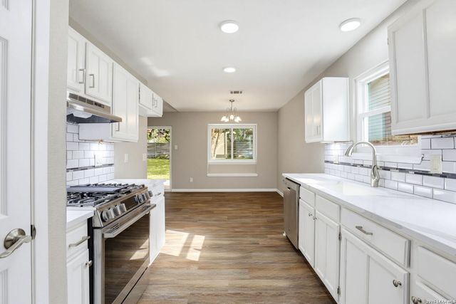 13930 Mission Valley, San Antonio, TX 78233