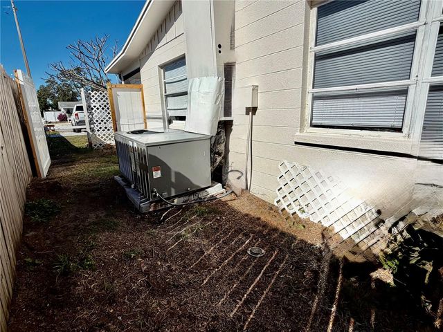 4807 21ST STREET W, Bradenton, FL 34207