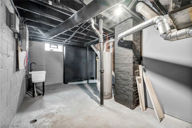 4137 E 154th Street, Cleveland, OH 44128