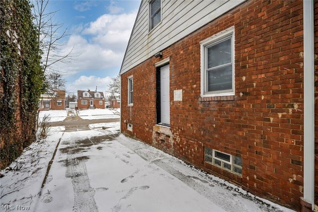 4137 E 154th Street, Cleveland, OH 44128
