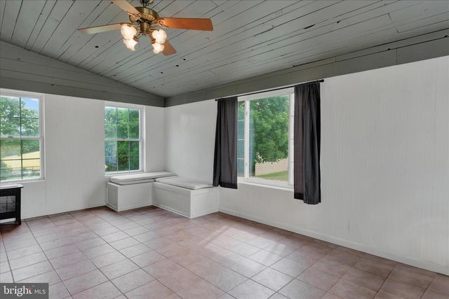 12906 MOUNT OLIVET RD, Felton, PA 17322