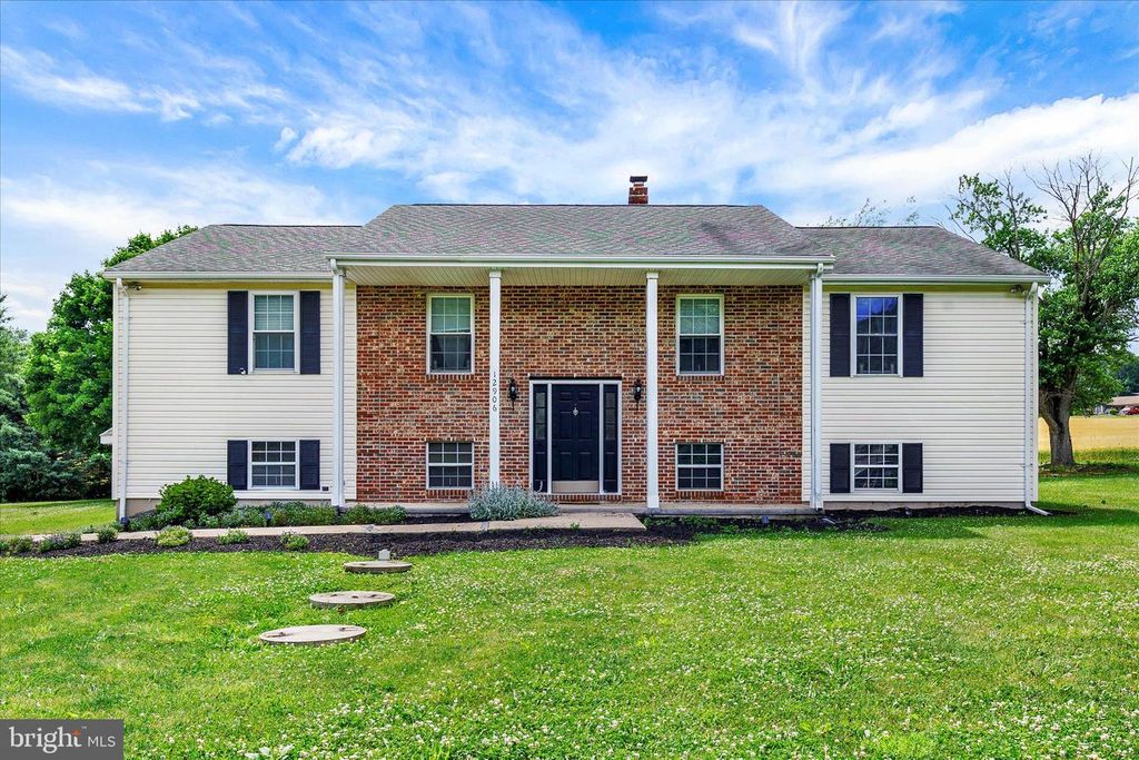 12906 MOUNT OLIVET RD, Felton, PA 17322