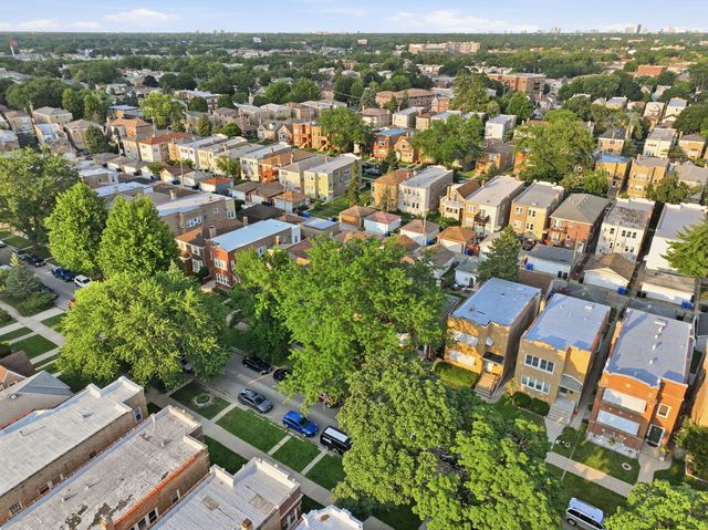 4923 N Mason Avenue, Chicago, IL 60630