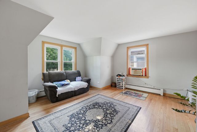 4923 N Mason Avenue, Chicago, IL 60630