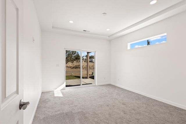 137 SE 16th Street, Madras, OR 97741