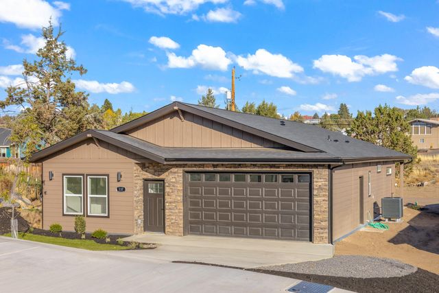 137 SE 16th Street, Madras, OR 97741