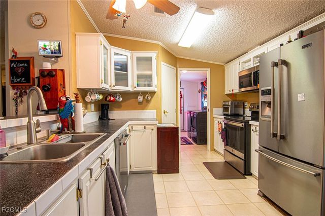 12921 Timothy LN, Fort Myers, FL 33908