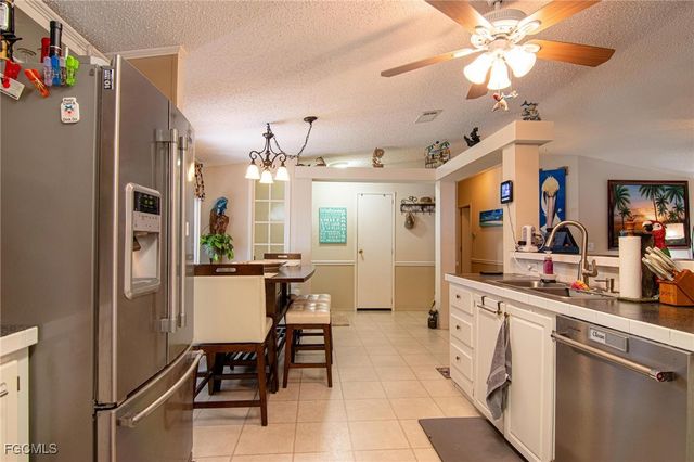 12921 Timothy LN, Fort Myers, FL 33908