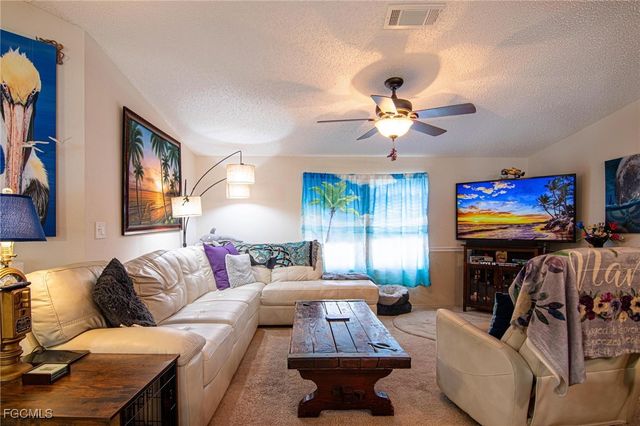 12921 Timothy LN, Fort Myers, FL 33908