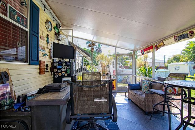 12921 Timothy LN, Fort Myers, FL 33908