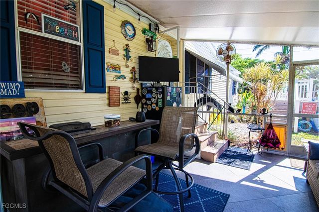 12921 Timothy LN, Fort Myers, FL 33908