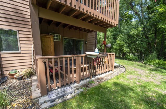 4830 Babcock Trail 111, Inver Grove Heights, MN 55077