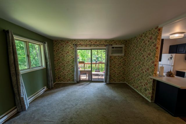 4830 Babcock Trail 111, Inver Grove Heights, MN 55077
