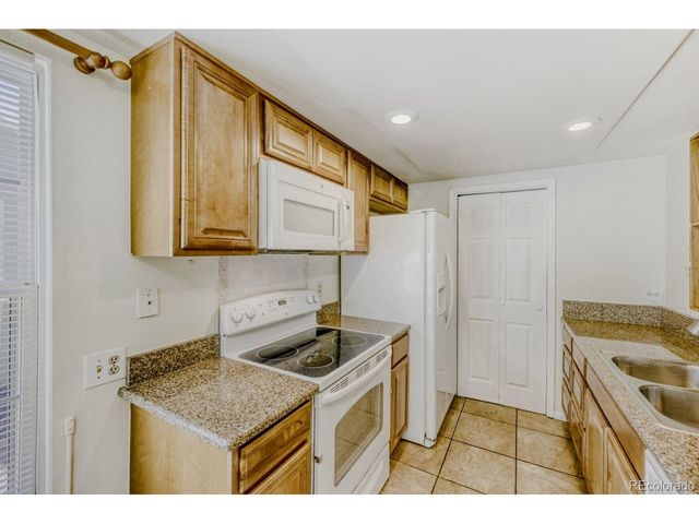 2005 S Helena St C, Aurora, CO 80013