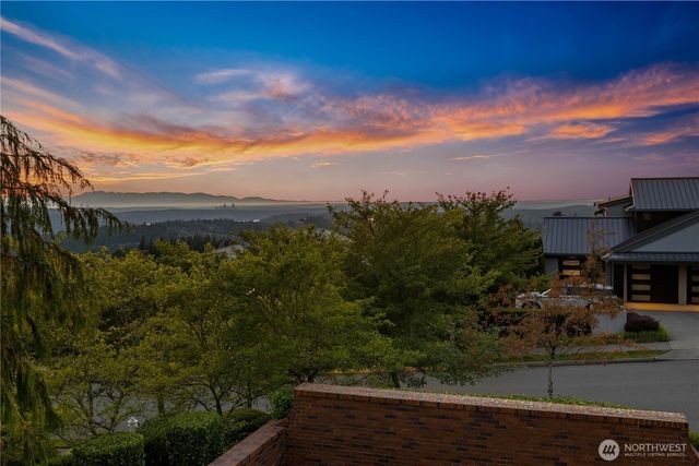 3169 NE Harrison Street, Issaquah, WA 98029