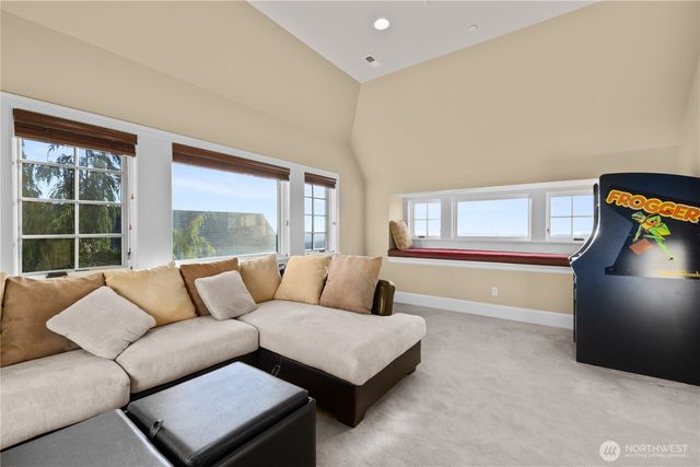 3169 NE Harrison Street, Issaquah, WA 98029