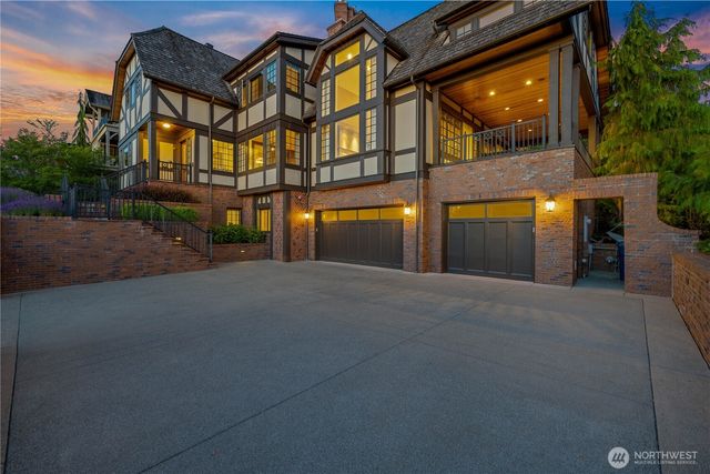 3169 NE Harrison Street, Issaquah, WA 98029