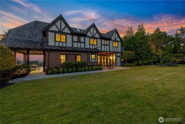 3169 NE Harrison Street, Issaquah, WA 98029