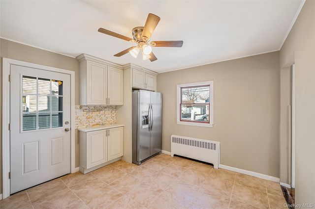 266 W 16th Street, Deer Park, NY 11729