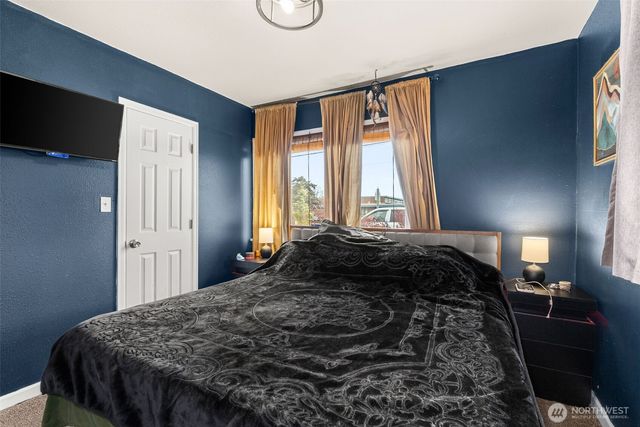 2046 SW Salsbury Ave, Chehalis, WA 98532