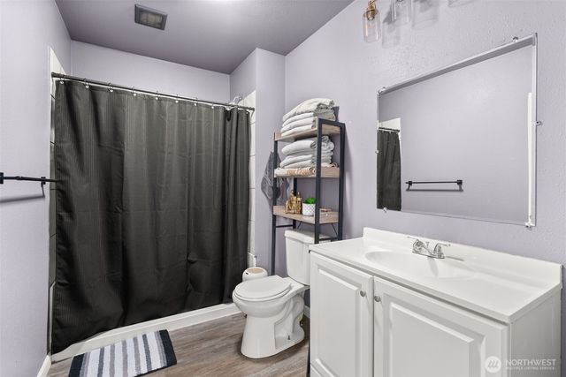 2046 SW Salsbury Ave, Chehalis, WA 98532