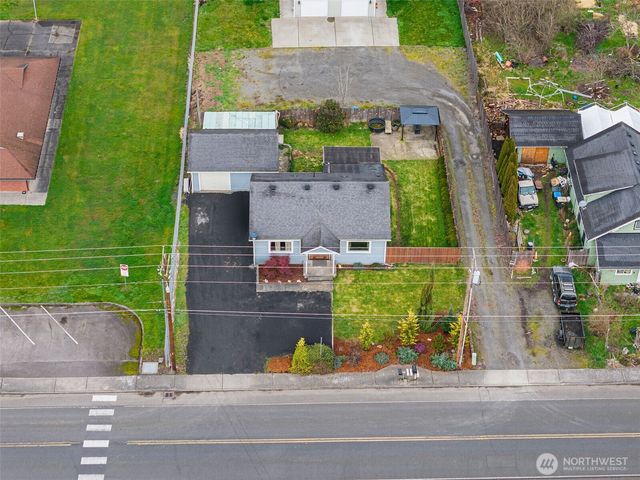2046 SW Salsbury Ave, Chehalis, WA 98532