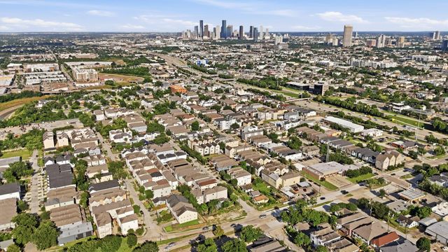 5342 Petty Street, Houston, TX 77007