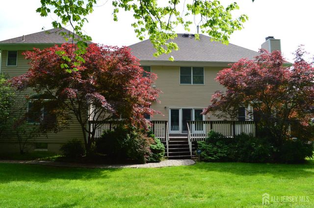 40 Newland Court, Bridgewater, NJ 08807