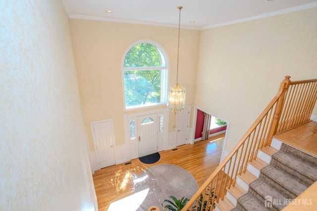 40 Newland Court, Bridgewater, NJ 08807