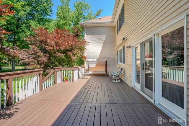 40 Newland Court, Bridgewater, NJ 08807