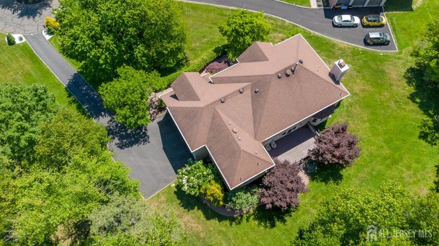 40 Newland Court, Bridgewater, NJ 08807